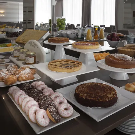 ホテル Litoraneo リミニ