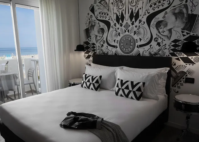 里托拉尼奥套房酒店 4*