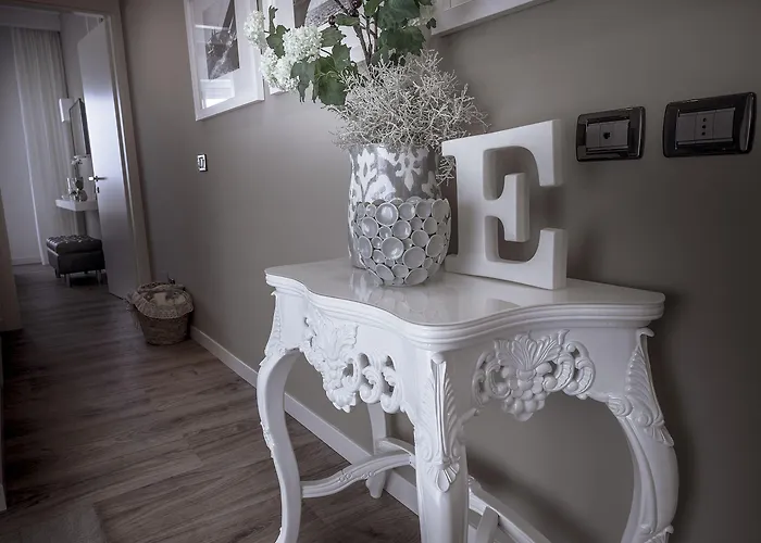 里托拉尼奥套房酒店 4*